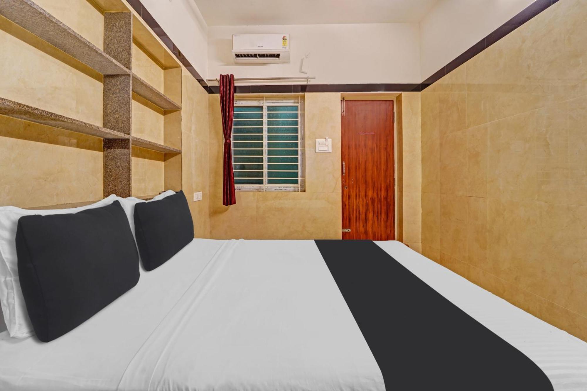 Super Hotel O Jaganath Nagar Near Hopes College Pilamedu Bagian luar foto