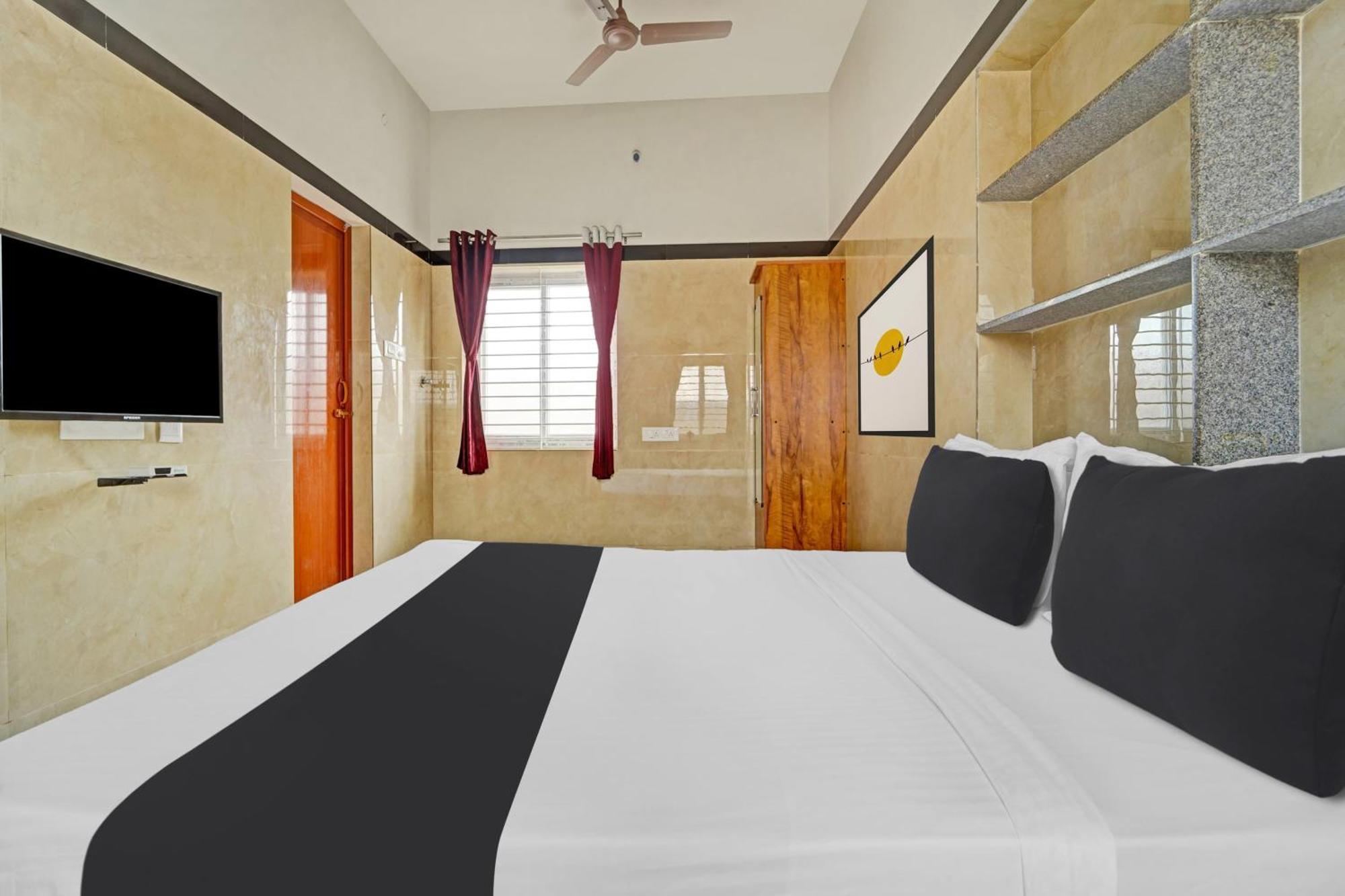 Super Hotel O Jaganath Nagar Near Hopes College Pilamedu Bagian luar foto